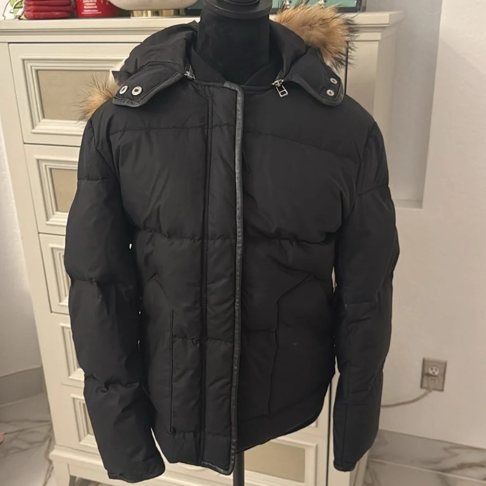 Sandro puffer with real raccoon fur